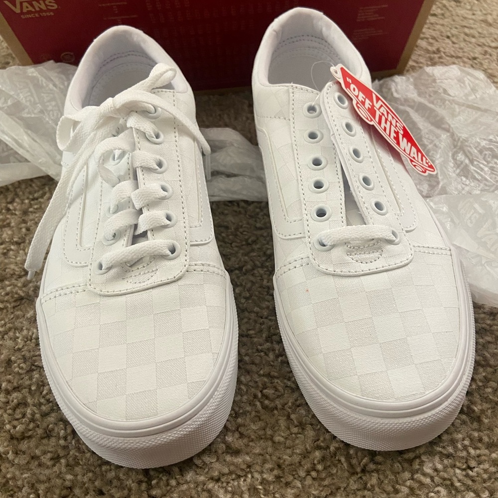 COPY - White Checkerboard White White W51